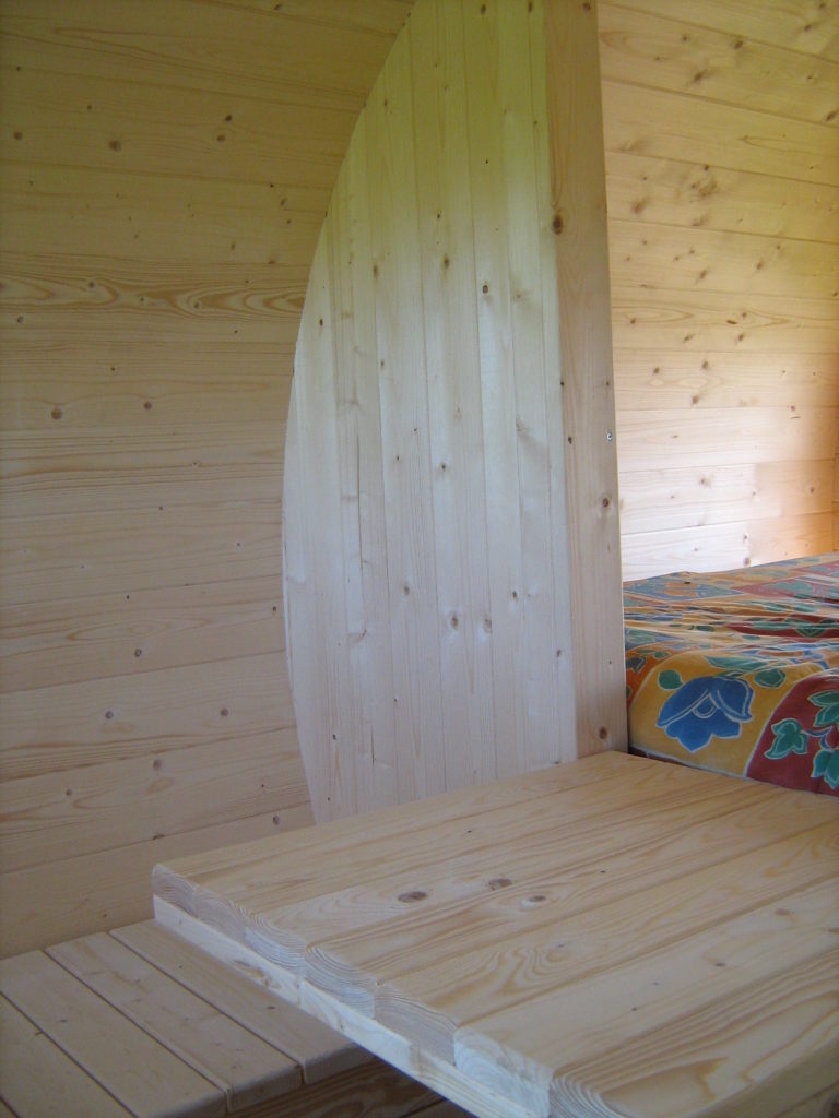 Campingfass Mini-Hotel Thermoholz - Camping & Wandern
